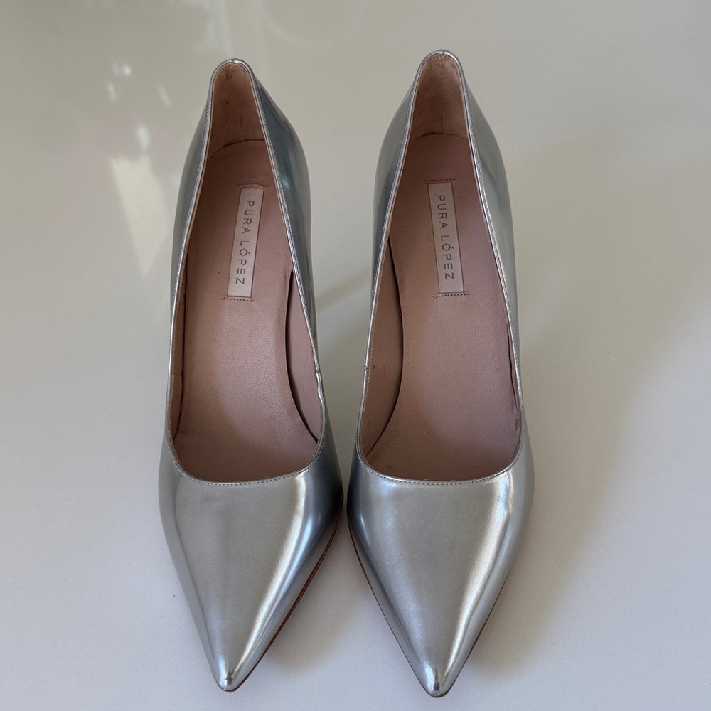 Free People NEW Silver Metallic Stiletto Cocktail or Jeans Chic Pumps LOVE ❤️🔥
